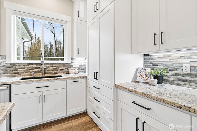 23670 SE 448th Street, Enumclaw, WA 98022