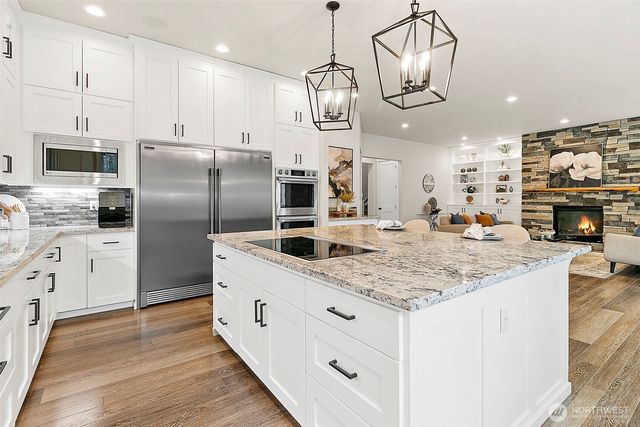 23670 SE 448th Street, Enumclaw, WA 98022