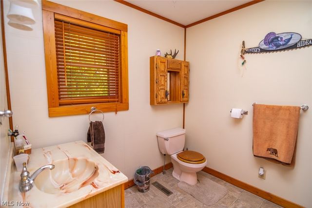 61229 Crozier Ridge Road, Bellaire, OH 43906