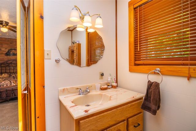 61229 Crozier Ridge Road, Bellaire, OH 43906