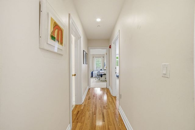 630 Hammond St 209, Brookline, MA 02467