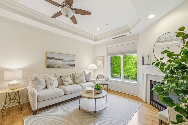 630 Hammond St 209, Brookline, MA 02467
