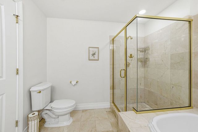 630 Hammond St 209, Brookline, MA 02467