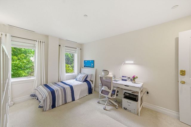 630 Hammond St 209, Brookline, MA 02467