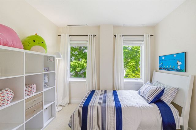630 Hammond St 209, Brookline, MA 02467