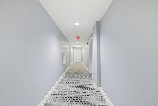 630 Hammond St 209, Brookline, MA 02467