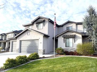 641 E Crest Ridge Dr, Meridian, ID 83642