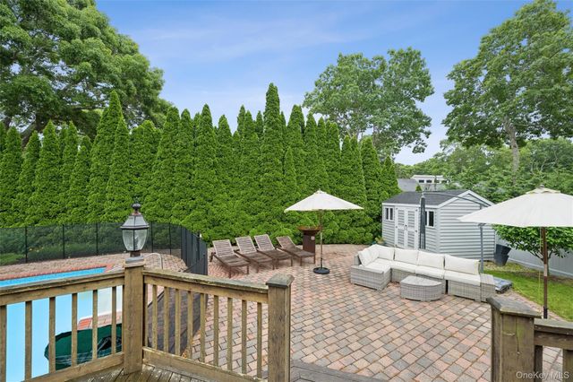 41 Homewood Drive, Hampton Bays, NY 11946