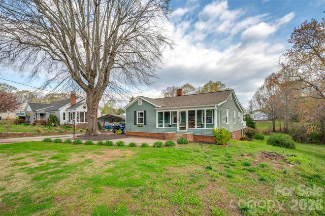 411 Arlington Street, Forest City, NC 28043