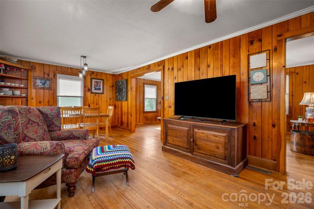 411 Arlington Street, Forest City, NC 28043