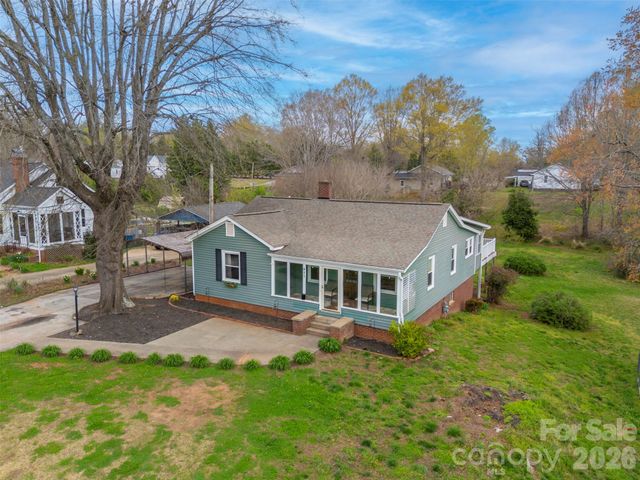 411 Arlington Street, Forest City, NC 28043