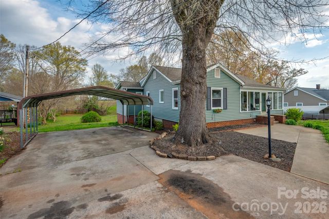 411 Arlington Street, Forest City, NC 28043