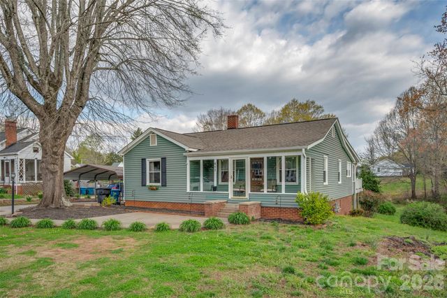 411 Arlington Street, Forest City, NC 28043