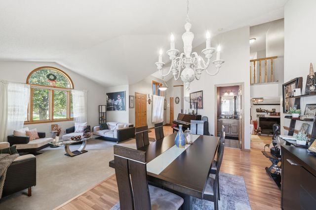 15005 43rd Place N, Plymouth, MN 55446