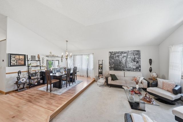 15005 43rd Place N, Plymouth, MN 55446