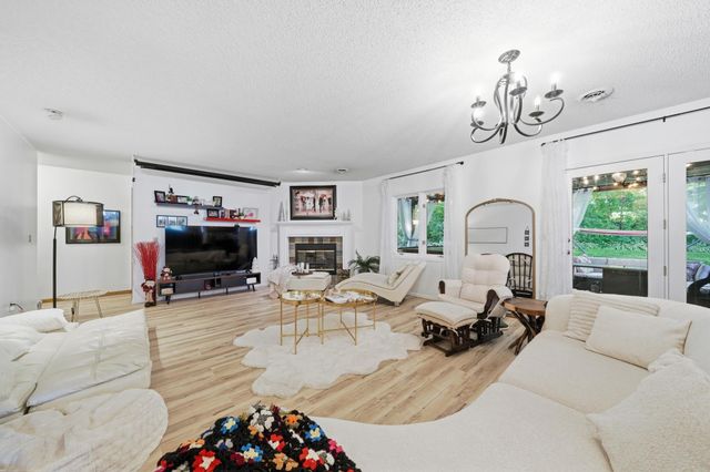15005 43rd Place N, Plymouth, MN 55446