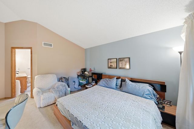 15005 43rd Place N, Plymouth, MN 55446