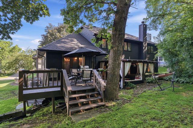 15005 43rd Place N, Plymouth, MN 55446