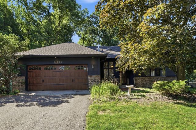15005 43rd Place N, Plymouth, MN 55446