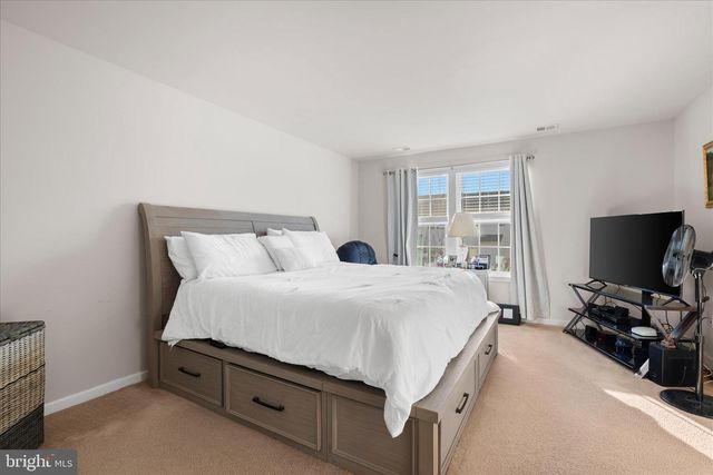 23 MISSISSIPPI PT, Falling Waters, WV 25419