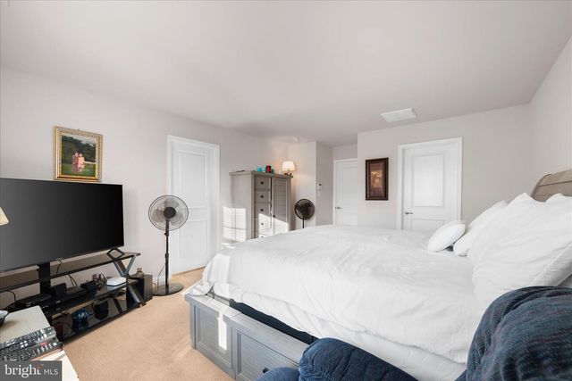 23 MISSISSIPPI PT, Falling Waters, WV 25419