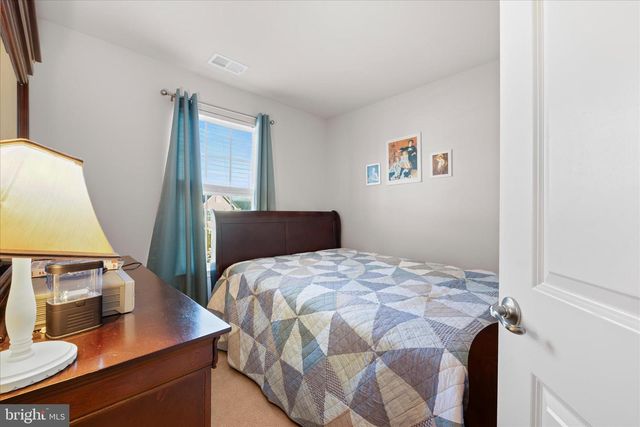 23 MISSISSIPPI PT, Falling Waters, WV 25419