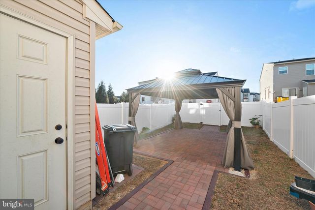 23 MISSISSIPPI PT, Falling Waters, WV 25419