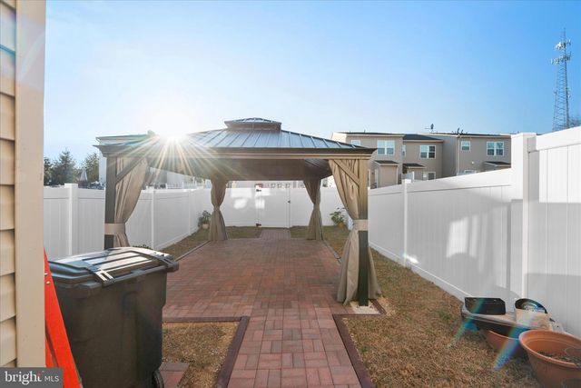 23 MISSISSIPPI PT, Falling Waters, WV 25419