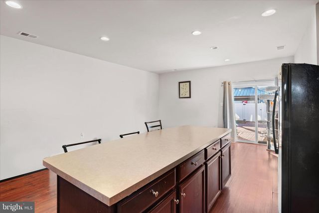 23 MISSISSIPPI PT, Falling Waters, WV 25419