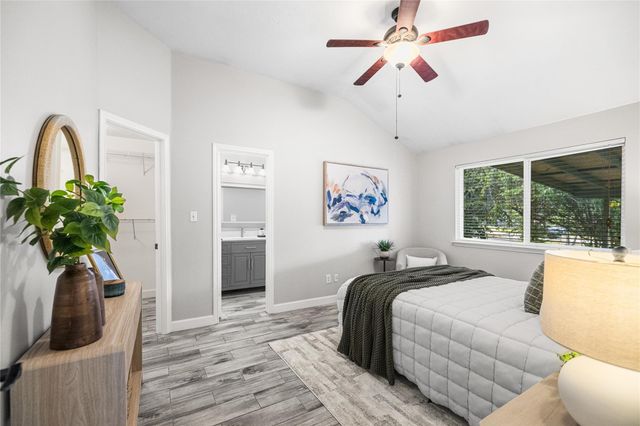 207 Leisure Lane, Montgomery, TX 77356