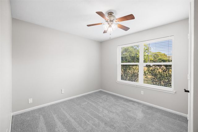 207 Leisure Lane, Montgomery, TX 77356