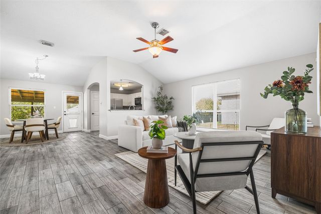 207 Leisure Lane, Montgomery, TX 77356