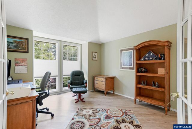 2110 Woodhaven Ct NW, Salem, OR 97304