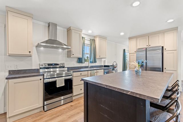 8735 W Highway 19, Loris, SC 29569