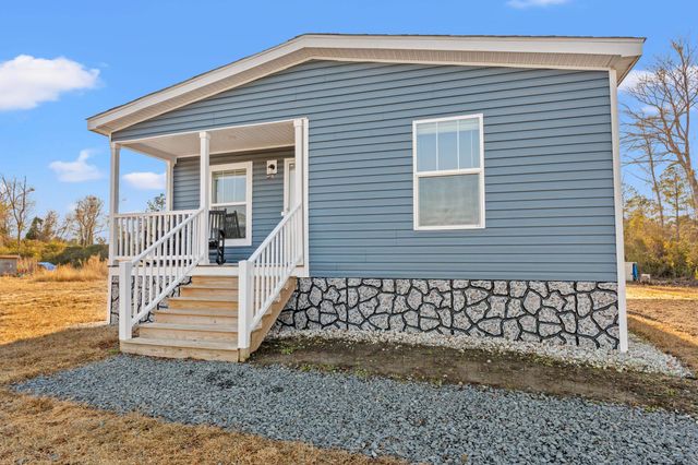 8735 W Highway 19, Loris, SC 29569