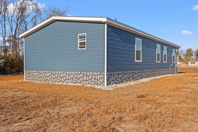 8735 W Highway 19, Loris, SC 29569