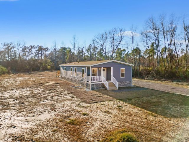 8735 W Highway 19, Loris, SC 29569