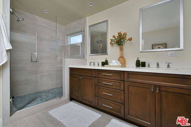 24715 Via Del Llano, Calabasas, CA 91302