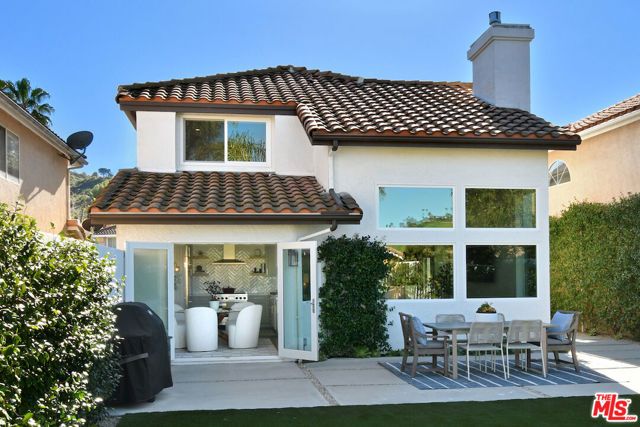 24715 Via Del Llano, Calabasas, CA 91302