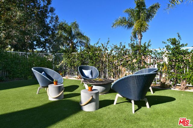 24715 Via Del Llano, Calabasas, CA 91302