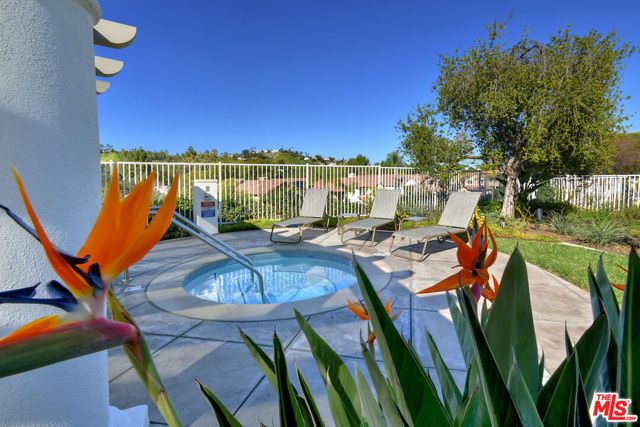 24715 Via Del Llano, Calabasas, CA 91302