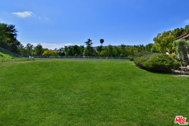 24715 Via Del Llano, Calabasas, CA 91302