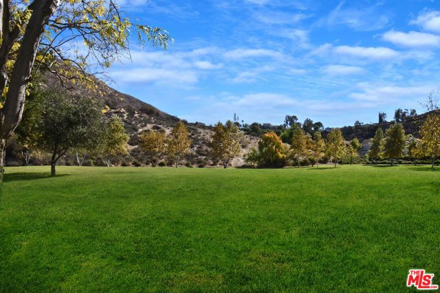 24715 Via Del Llano, Calabasas, CA 91302