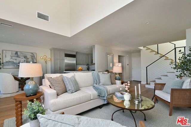 24715 Via Del Llano, Calabasas, CA 91302