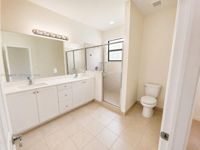 3354 SE 2nd Ct ., Homestead, FL 33033