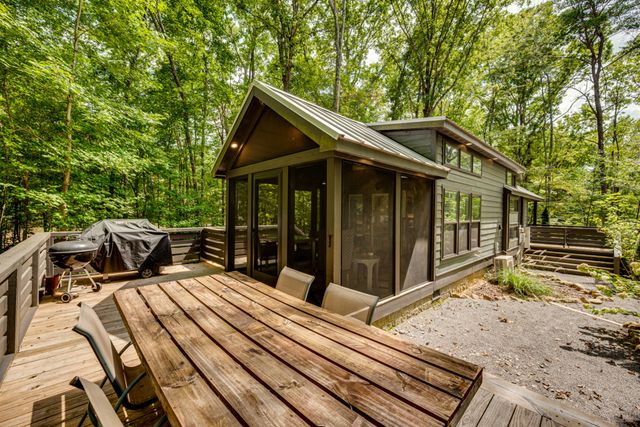 64 Crawfish, Tracy City, TN 37387
