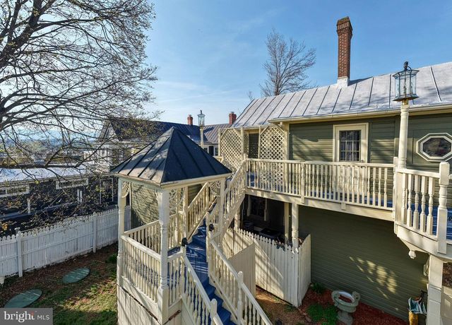 138 E MAIN ST, Luray, VA 22835