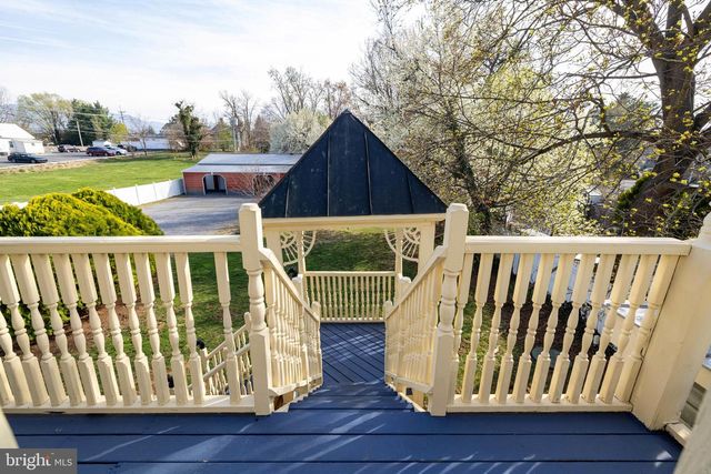 138 E MAIN ST, Luray, VA 22835