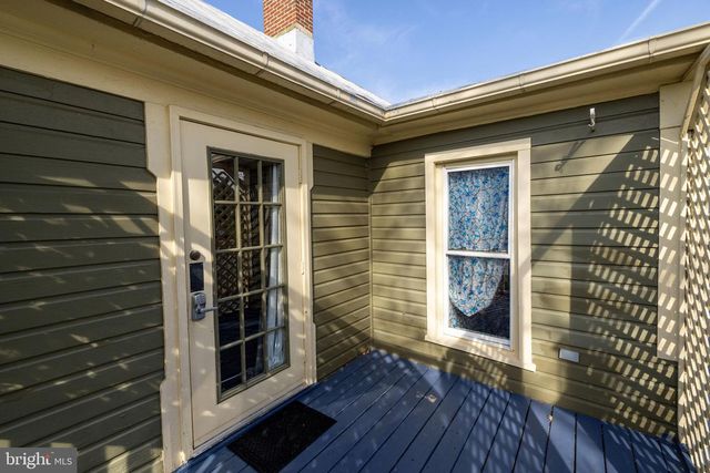 138 E MAIN ST, Luray, VA 22835