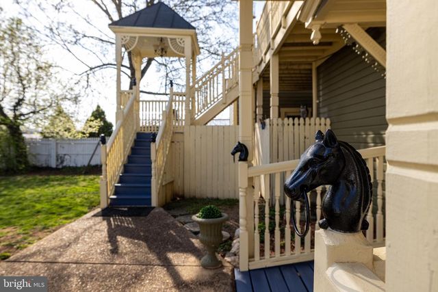 138 E MAIN ST, Luray, VA 22835